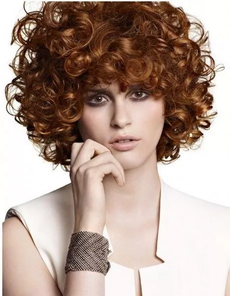 coloration-cheveux-frises-2023-56_9-17 Coloration cheveux frisés 2023