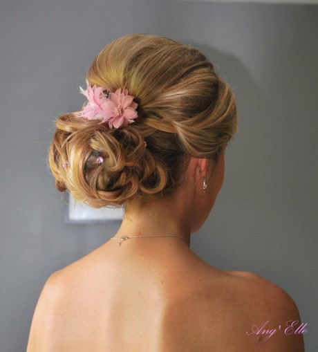coiffure-mariage-simple-cheveux-courts-94_18 Coiffure mariage simple cheveux courts