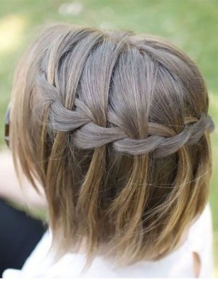 coiffure-mariage-cheveux-courts-petite-fille-60_16 Coiffure mariage cheveux courts petite fille