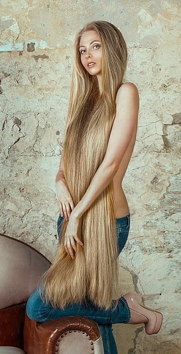 femme-cheveux-tres-long-23_6 Femme cheveux tres long