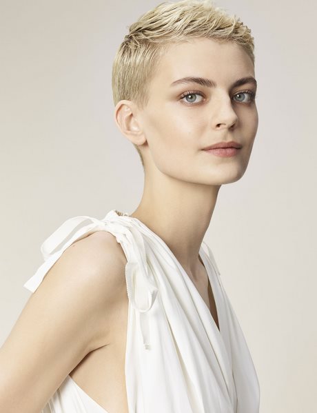 modele-coupe-de-cheveux-court-femme-2021-08_2 Modele coupe de cheveux court femme 2021