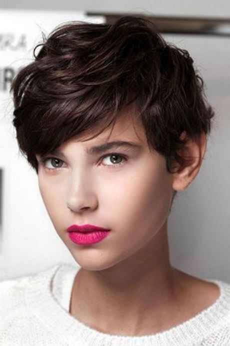 modele-coiffure-courte-femme-2022-06_11 Modèle coiffure courte femme 2022