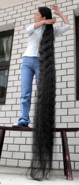 les-plus-long-cheveux-du-monde-07_17 Les plus long cheveux du monde