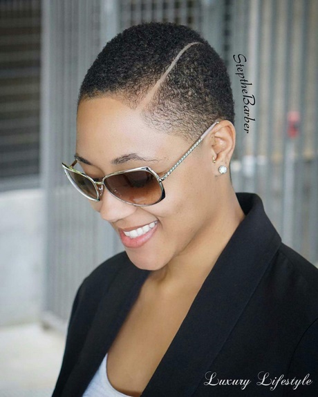 coiffure-femme-africaine-cheveux-courts-01_4 Coiffure femme africaine cheveux courts