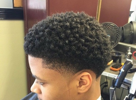coupe-de-cheveux-dgrad-homme-afro-64_18 Coupe de cheveux dégradé homme afro