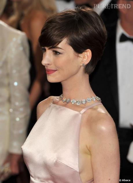 anne-hathaway-cheveux-courts-75_14 Anne hathaway cheveux courts