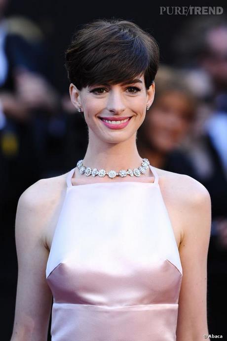 anne-hathaway-cheveux-courts-75_2 Anne hathaway cheveux courts