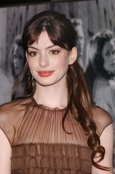 anne-hathaway-cheveux-courts-75_9 Anne hathaway cheveux courts