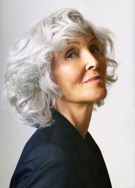 coupe-cheveux-blancs-femme-60-ans-11_12 Coupe cheveux blancs femme 60 ans