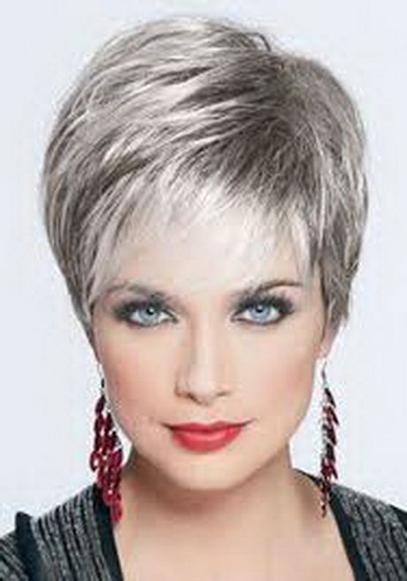 coupe-courte-cheveux-gris-femme-14_10 Coupe courte cheveux gris femme