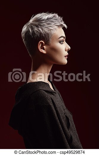 cheveux-gris-femme-court-99_9 Cheveux gris femme court