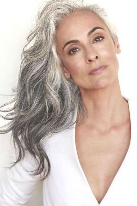cheveux-gris-long-femme-44_6 Cheveux gris long femme