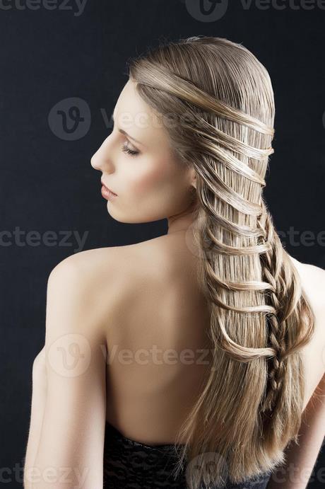 coiffure-glamour-cheveux-long-28_12 Coiffure glamour cheveux long