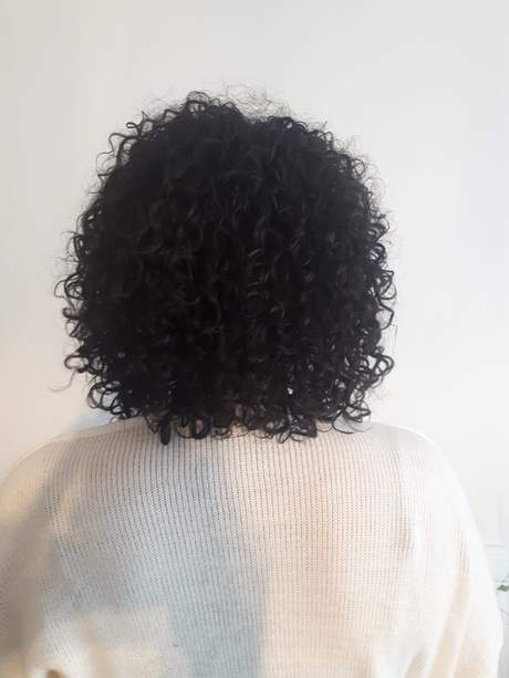 coupe-carre-cheveux-frises-naturellement-49_7 Coupe carré cheveux frisés naturellement