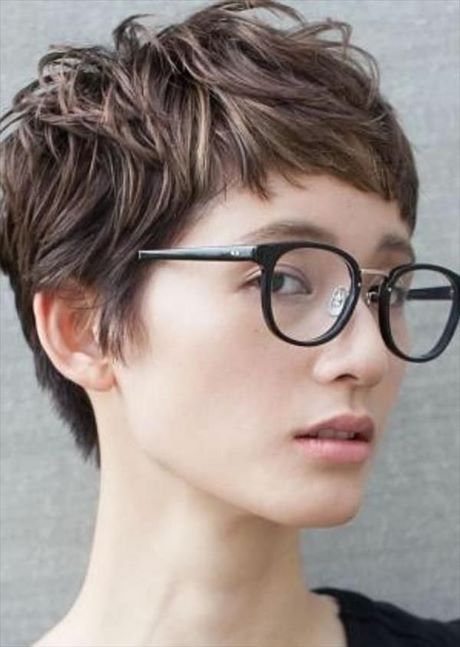 coupe-de-cheveux-pour-visage-rond-avec-lunettes-27_4 Coupe de cheveux pour visage rond avec lunettes