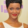 Rihanna coupe courte